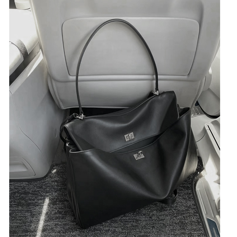 2024 nuevo bolso de cuero B de gran capacidad bolso tote de hombro único femenino bolso de cercanías bolso axila bolso rodeo