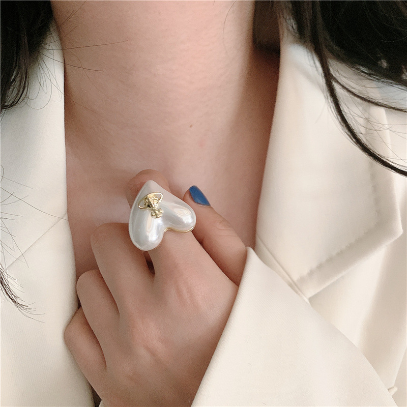 fashion love pearl planet ring