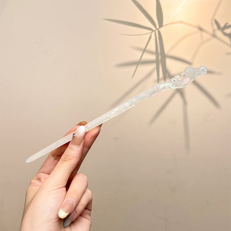 Nueva horquilla china 2025 nuevo estilo estilo antiguo horquilla mujer falda de cara de caballo de alta calidad estilo nacional horquilla de madera paso a paso horquilla tocado