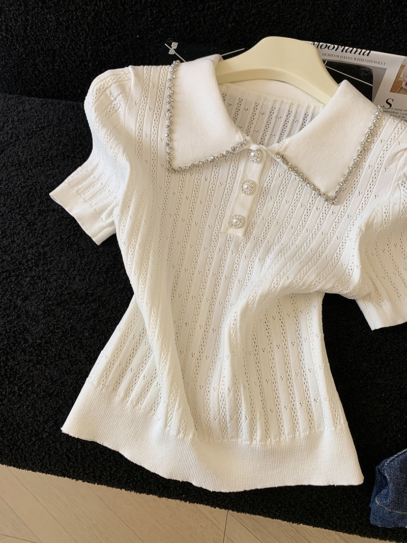 Áo thun cổ polo dệt kim nữ tay ngắn, phối ngọc trai cách điệu — xanh lam chi tiết 11