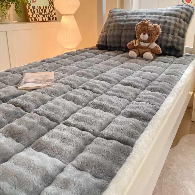2025新款泡泡兔毛绒床垫学生宿舍床褥子家用保暖软垫跨境外贸批发