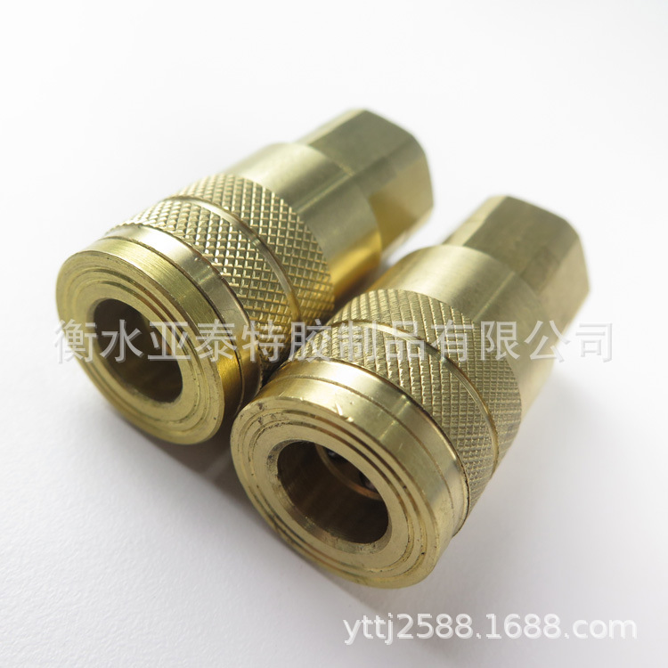 倒钩至外螺纹黄铜配件