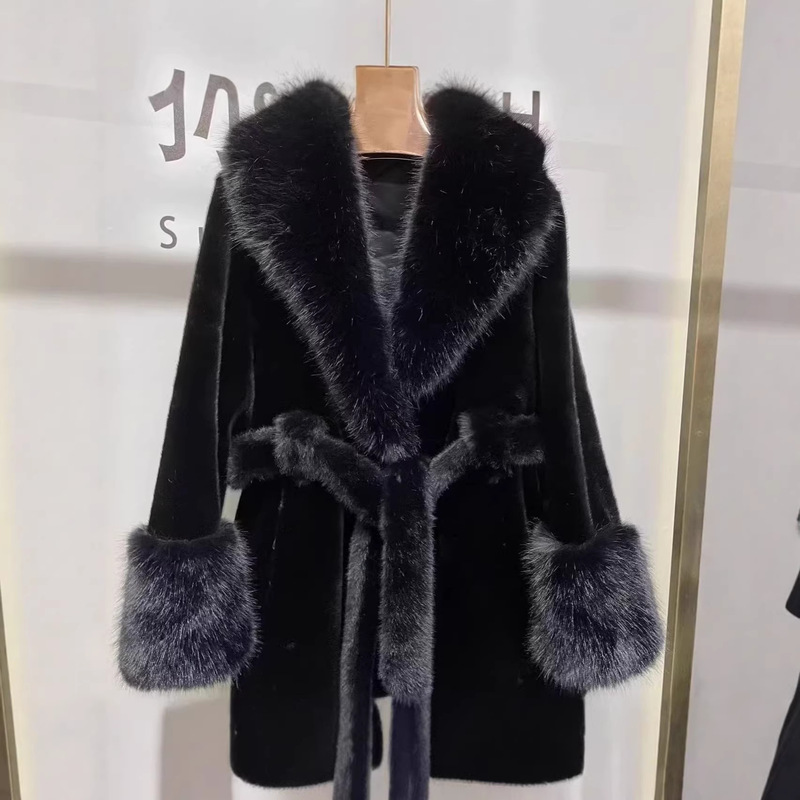 Mid-Length 2026 Mink Fur Coat with Belt, Waist-Cinching, Fur Collar, Thickened, Fashionable Coat