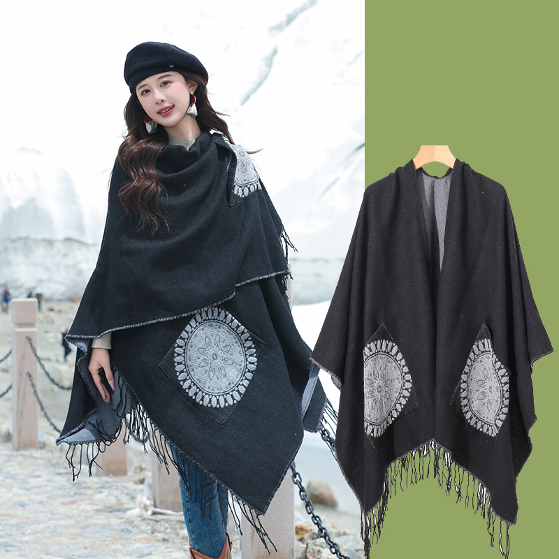 Pocket scarf falling on jade plate - black and white
