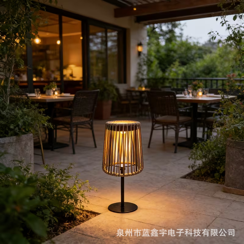 Transfronterizos al aire libre solar de caña linterna jardín decoración atmósfera de proyección paisaje lámpara de mesa candelabrera linterna