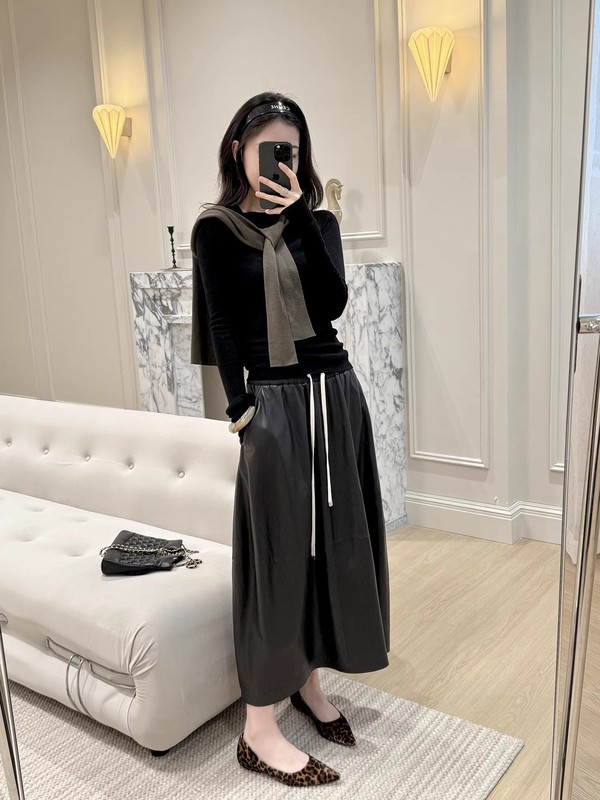 花苞皮裙 运动休闲风抽绳温润小羊皮女士真皮半裙冬季新款|undefined