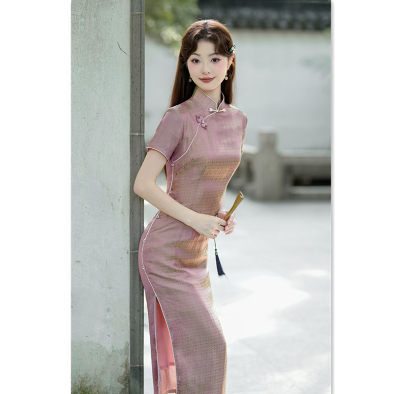 Embroidered Elegant and Fashionable Modified Traditional Chinese Long-Sleeved Pekinopera for Young Ladies - New 2025 Spring Collection