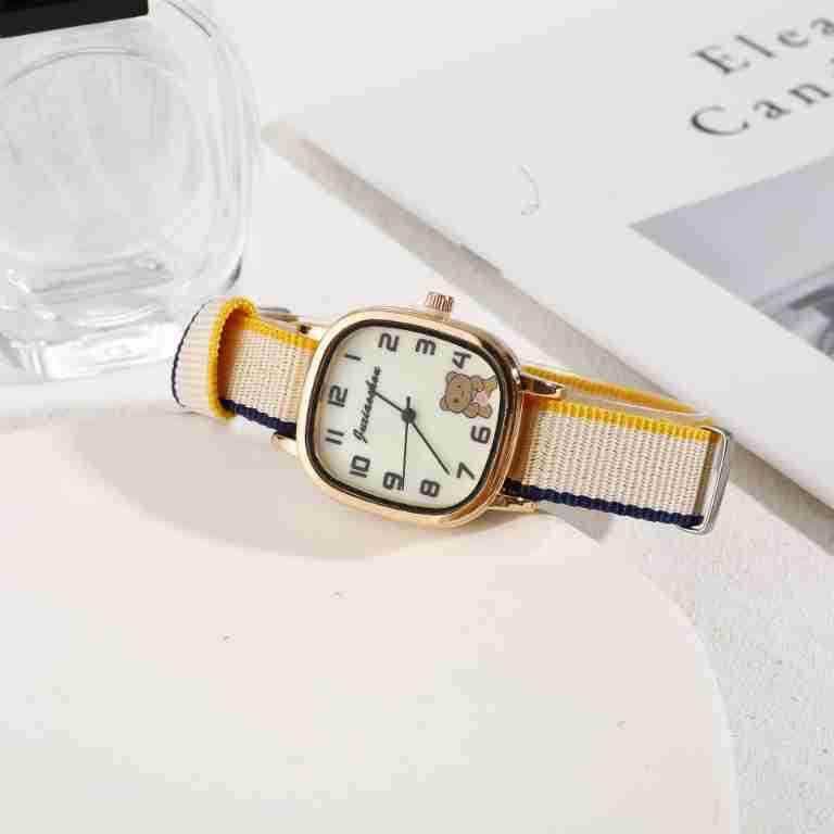 Women's Quartz Watch With Cute Bear Canvas Strap For Students_voghion.com