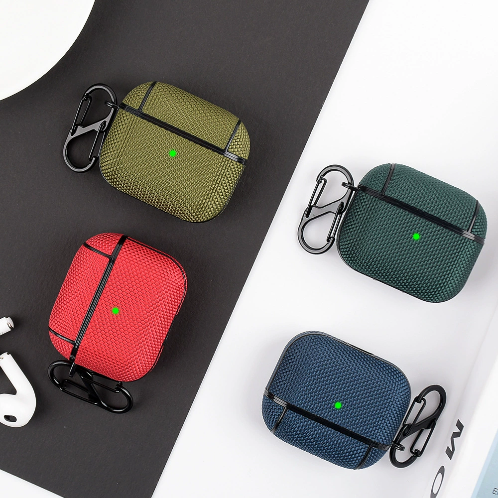 Чехол защитный Apple AirPods 1/2/3 и Pro — нейлоновый водоотталкивающий с карабином