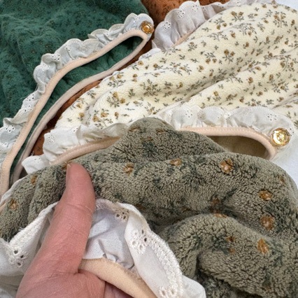Blommig turban duschmössa för kvinnor med spetskant_voghion.com