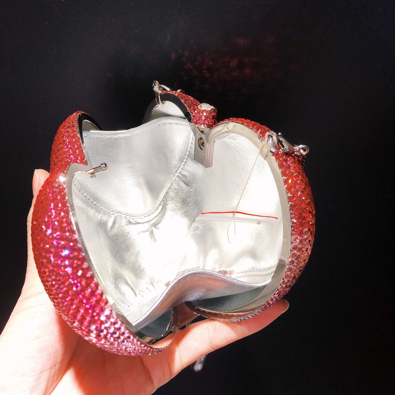 Túi clutch nữ đính đá hình trái tim gradient pha lê — Đỏ hoa hồng chuyển dần chi tiết 6