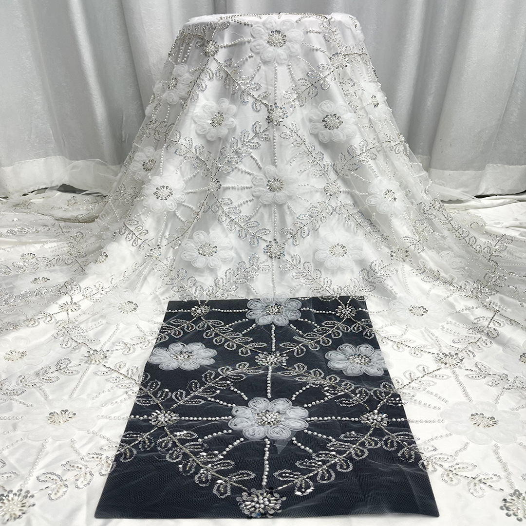 Blanco pesado vestido de boda tubo de perlas sequinilla tela flor trío en un vestido de encaje bordado tela encaje