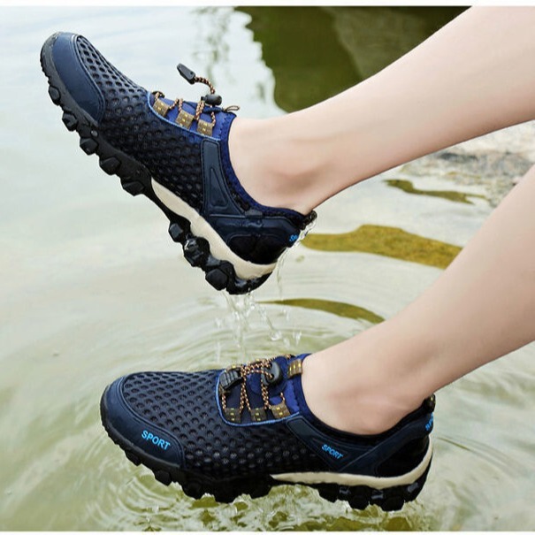 Summer new men's wading shoes outdoor sports leisure travel net shoes breathable comfortable trend simple shoes Summer new men's wading shoes outdoor sports leisure travel net shoes breathable comfortable trend simple shoes