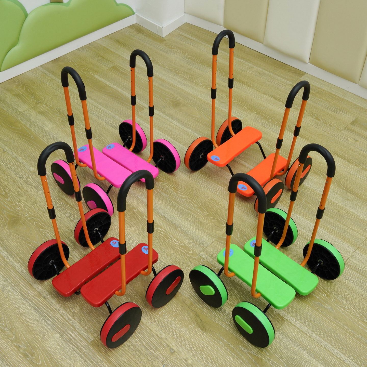 silencioso cuatro ruedas pedal niño equipo de entrenamiento sensorial coche de juguete interior al aire libre bebé pisar coche de equilibrio para niños