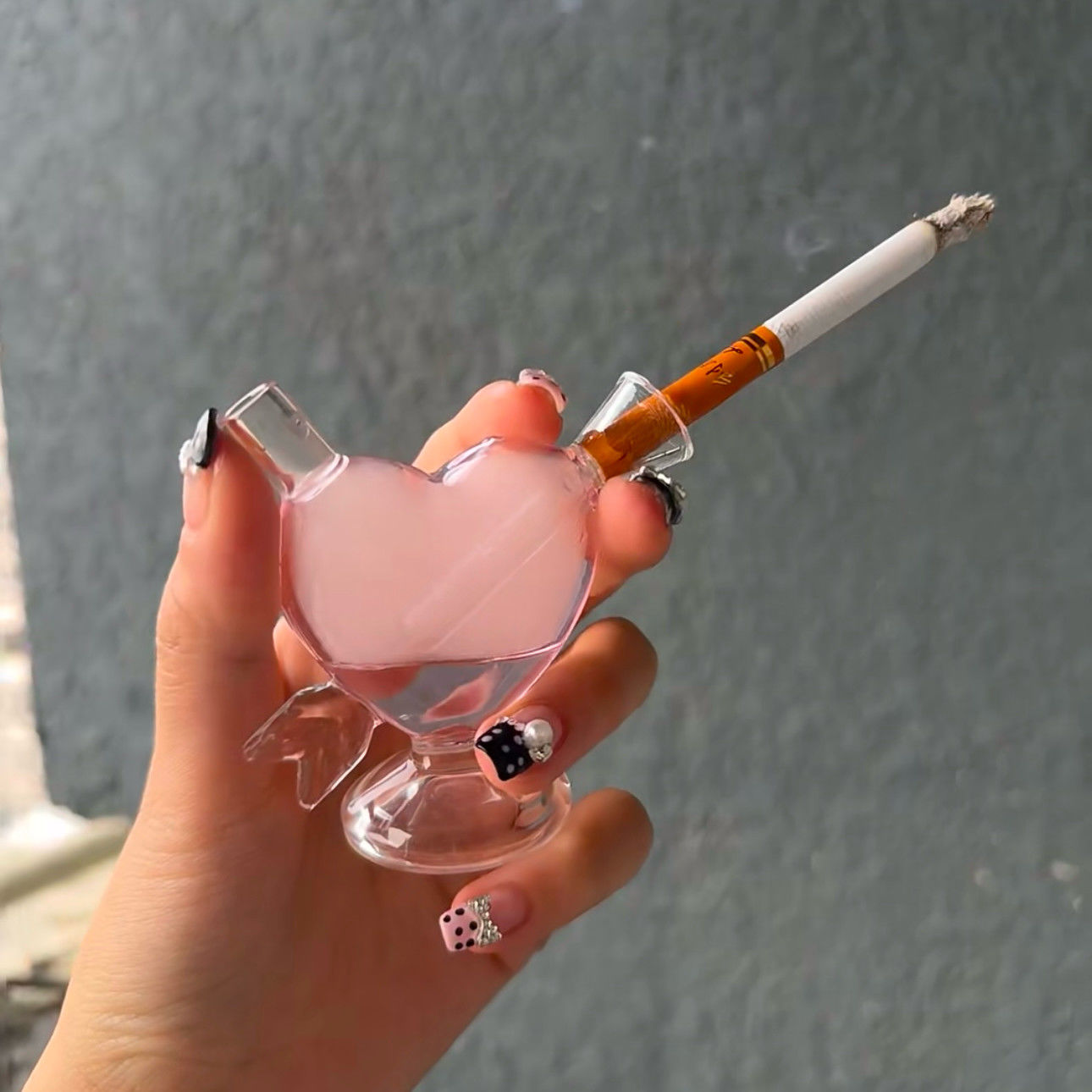 高档精致小巧易携带彩色玻璃爱心烟壶水烟斗新款粗中细通用烟嘴无