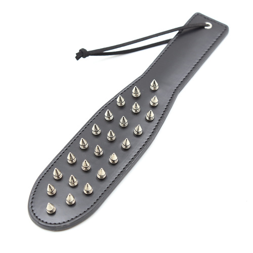 Foreign trade sex toys wholesale black leather spiked hand slap male and female hotel spanking swatter consignment