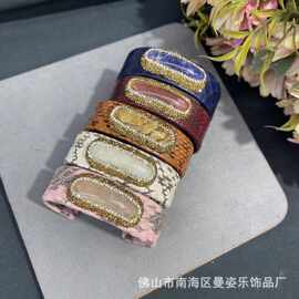 秋冬新款天然蛇皮真皮镶嵌天然石手镯 欧美流行首饰源头批发工厂