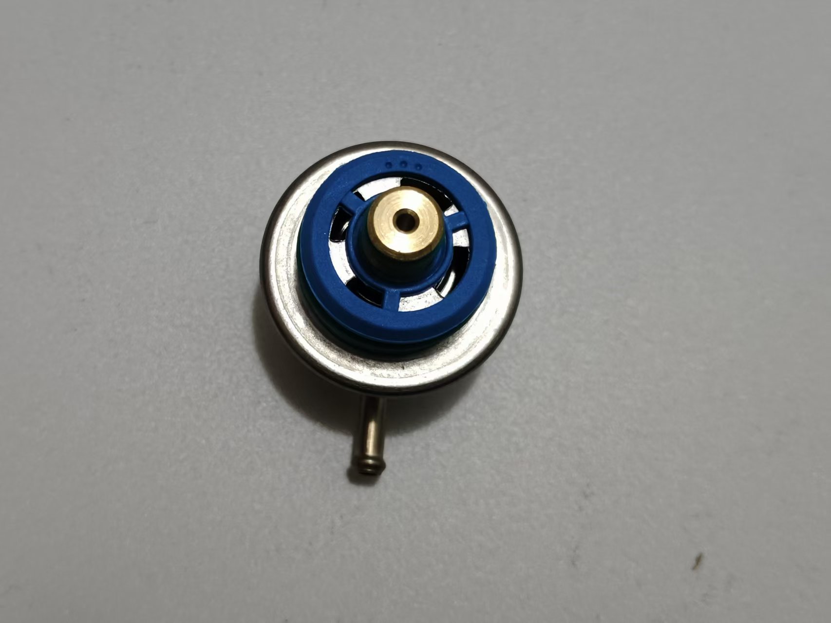0000781889 Is Suitable for Mercedes-Benz W111/104/120/119 Fuel Pressure Regulator, Available in Stock