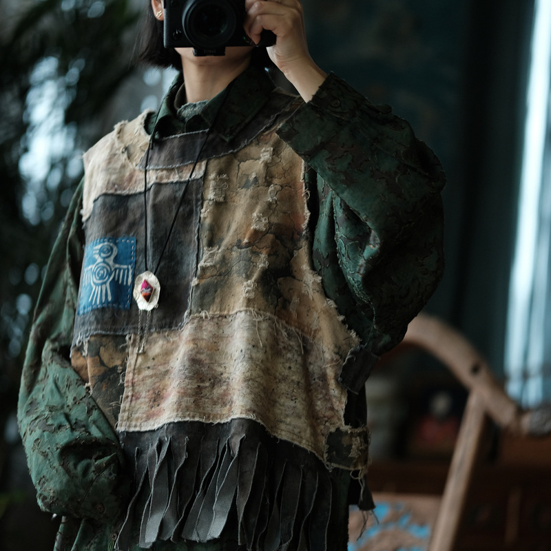 Vintage Artisanal Patchwork Vest in New Chinese Style 2235 Dirty Dye Vintage Artisanal Patchwork Vest in New Chinese Style 2235 Dirty Dye