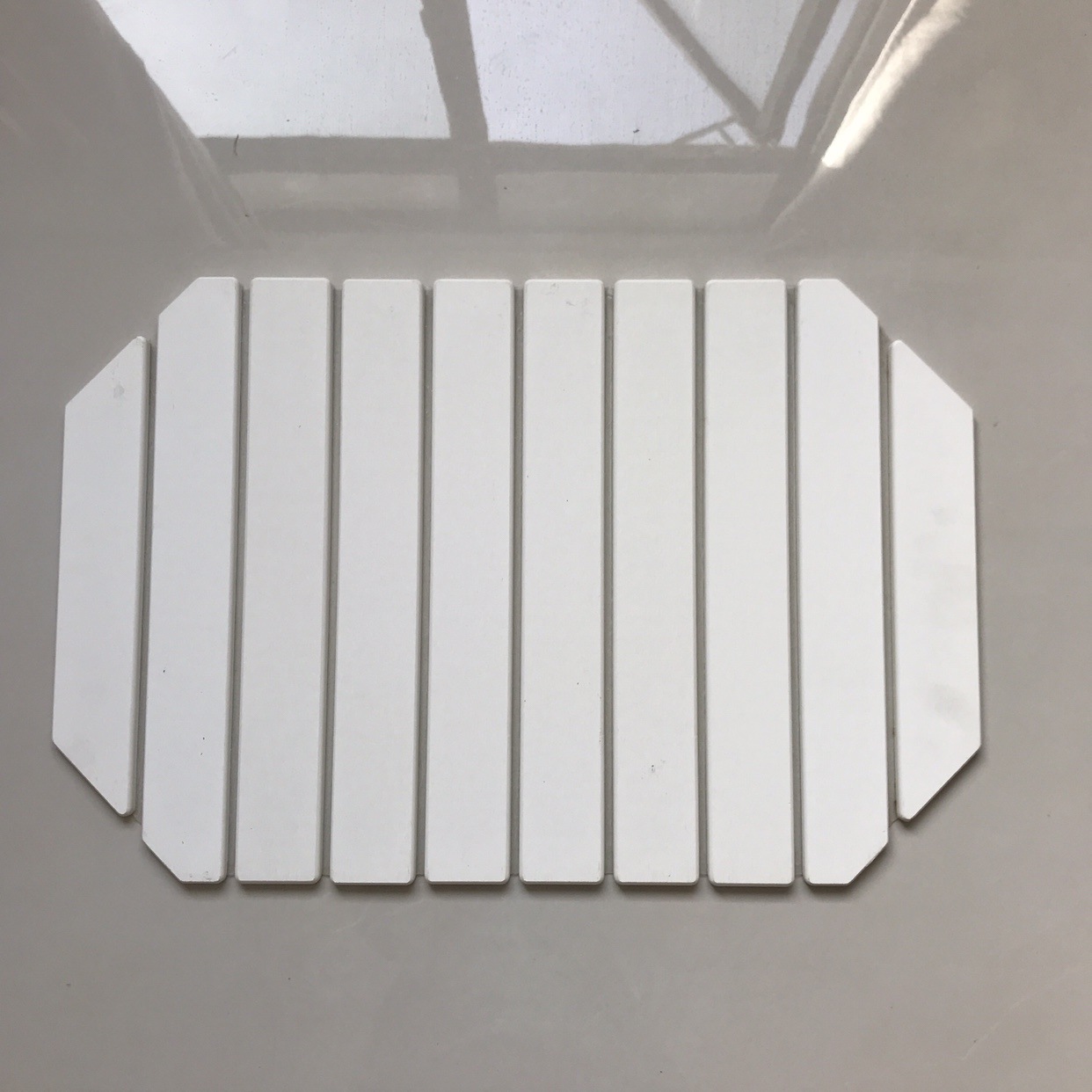 전체적으로 팔각형 - 흰색