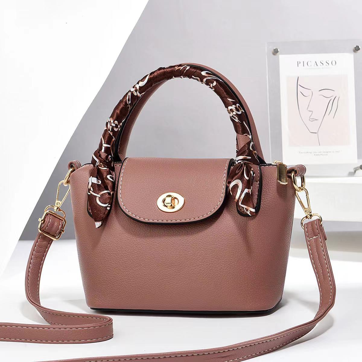 2025 fabricante de comercio exterior bolso de mujer nuevo bolso de hombro moda todo fósforo regalo mensajero de un solo hombro