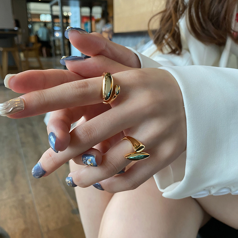 خاتم نسائي قابل للتعديل مطلي بالذهب والنحاس غير اللامع على الموضة الكورية display picture 2