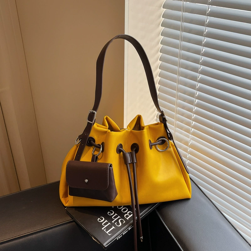Summer capacious shoulder bag, one-shoulder bag, Korean style