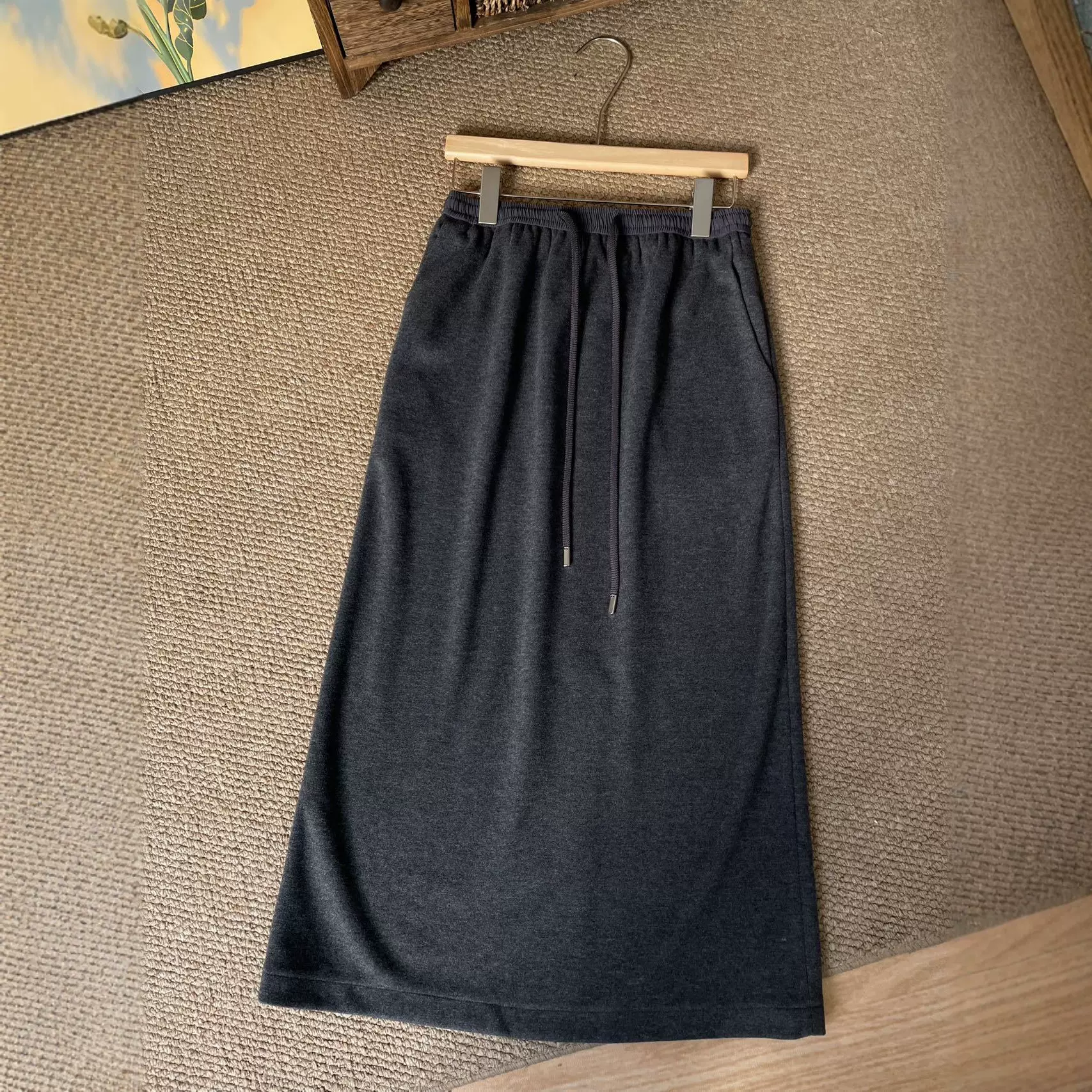 抽绳高腰半身裙含醋酸垂顺质感松紧腰通勤休闲百搭秋冬裙装