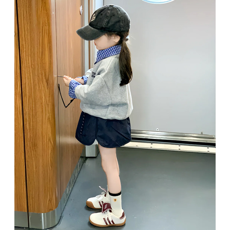 (2개) 한국 아동복 소녀 가을 | 겨울 2024 새로운 외국 스타일 세트 어린이 대학 스타일 회색 가짜 투피스 기모 조끼