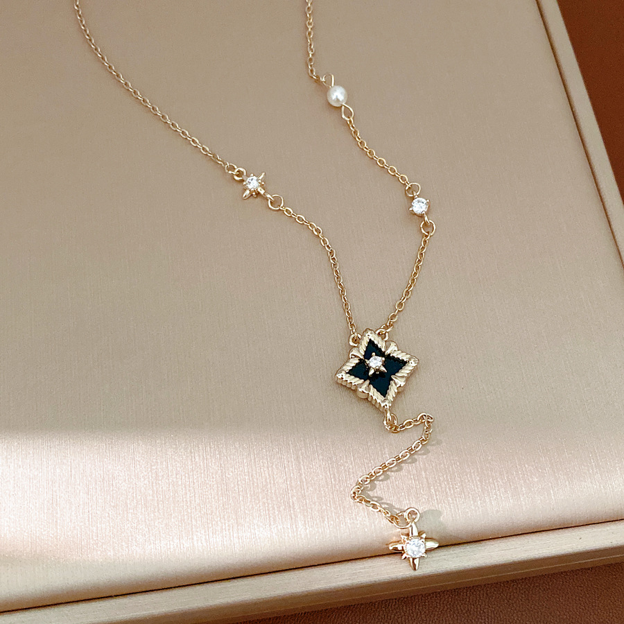 Collar de diamante de zircón de lujo ligero nicho cadena de clavícula personalidad de alta calidad temperamento de moda conjunto de joyería al por mayor