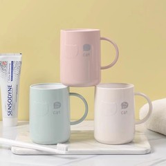 プラスチックマウスウォッシュカップシンプルな家庭用ウォッシュカップカップルウォッシュカップ漫画かわいい厚みのある歯ブラシカップハンドル付き