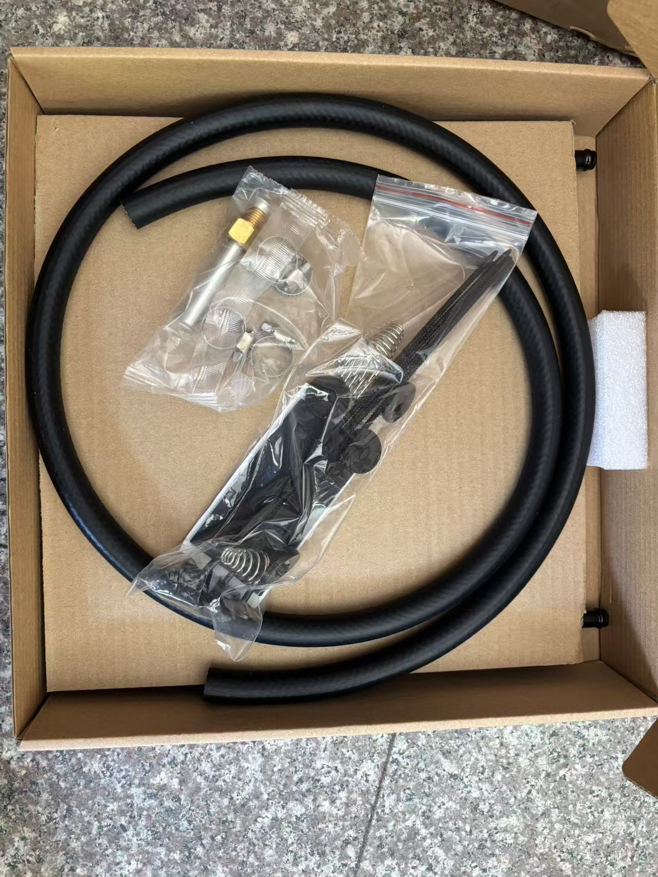 Derale Universal Oil Cooler 8000 Series Car Transmission Modified Oil Cooler Cross-Border Hot-Selling Product