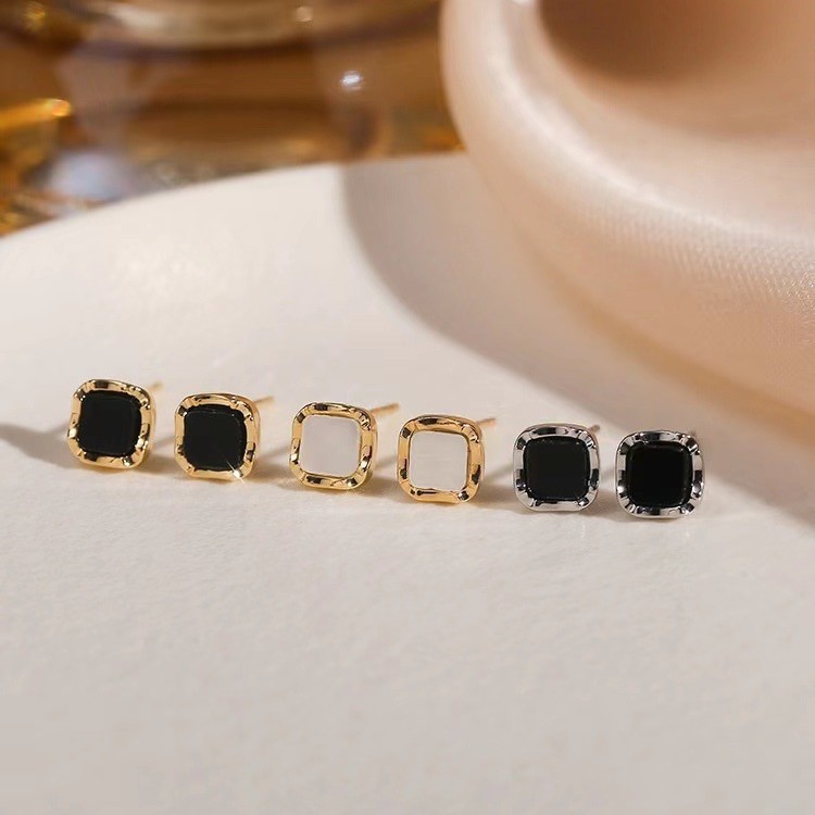 Black geometric square small sophisticated design fashionable…