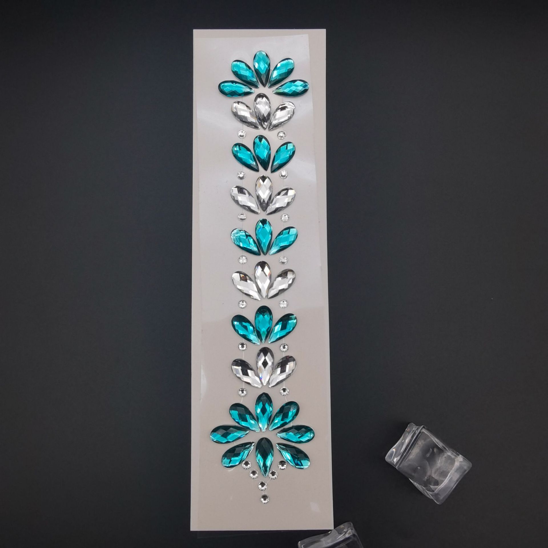 EDM eléctrico sílaba cara pegatinas ceja pegatinas cara pegatinas diamante resina diamante carnaval diamante pegatinas cara decorativa diamante