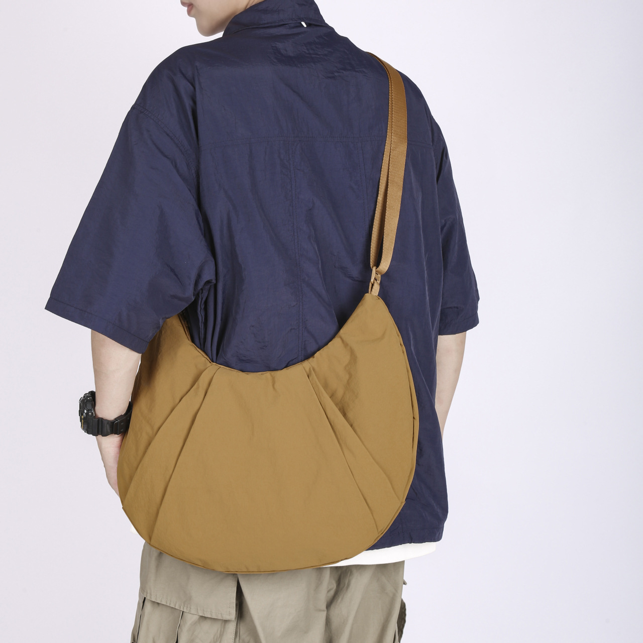 2024 Autum New Solid Color Simple Wester Large Capacity Fashio Sigle Shoulder Crossbody Bag Sports Style Dumplig_voghion.com