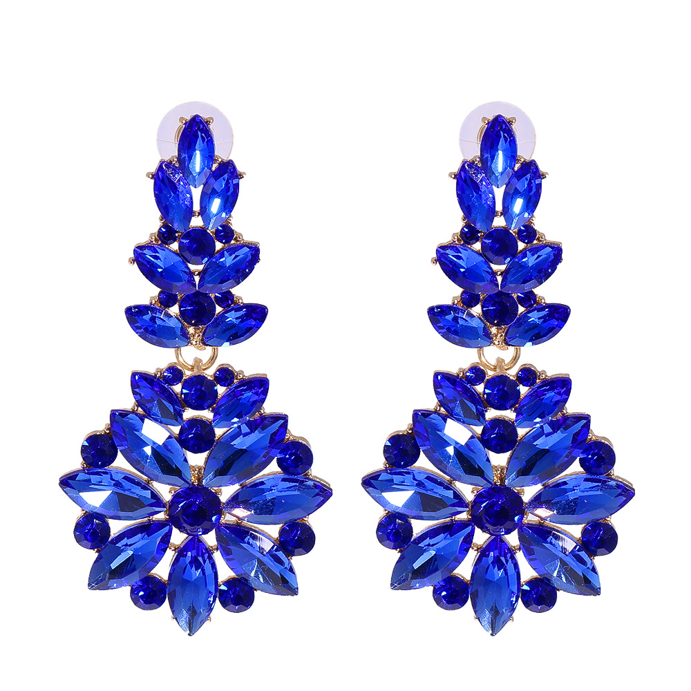 Nihaojewelry Jewelry Wholesale Fashion Geometric Inlaid Colorful Diamond Earrings display picture 13