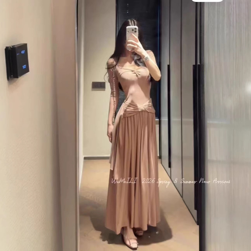 Cross-Border Pure Desire Style Twisted Sexy High-Waisted Slim-Fitting Dress That Enhances the Figure, Elegant Slimming Long Dress, Everyday Flared Dress Cross-Border Pure Desire Style Twisted Sexy High-Waisted Slim-Fitting Dress That Enhances the Figure, Elegant Slimming Long Dress, Everyday Flared Dress