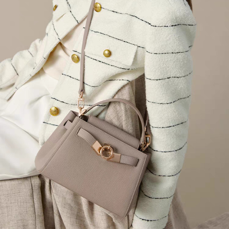 Manufacturer Wholesale New High-End Version Fashionable Kelly Bag Retro Lock Armpit Bag Commuter Genuine Leather Handheld Crossbody Bag