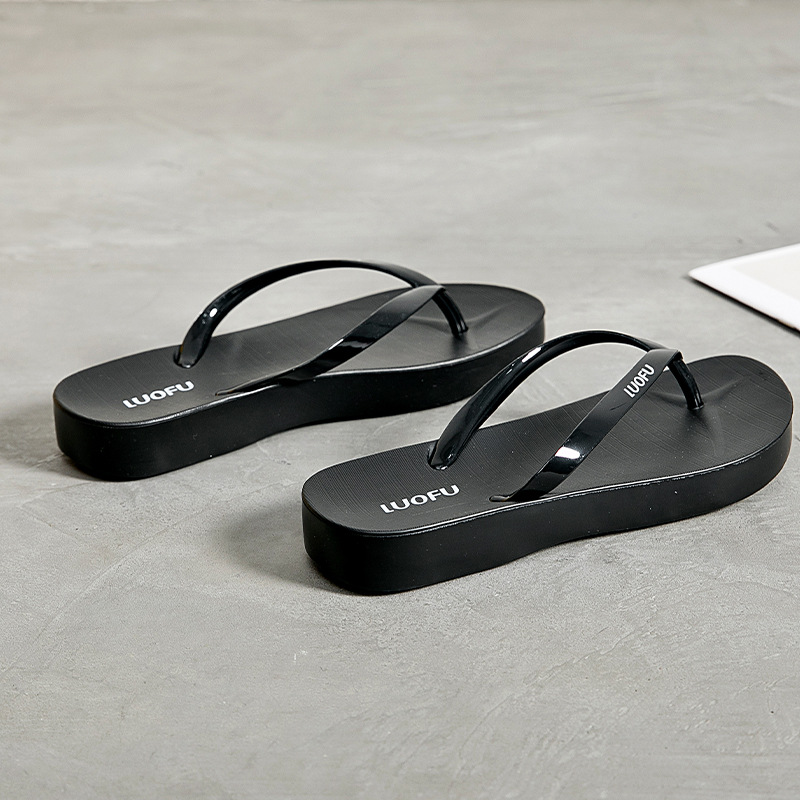 Loafer flip-flops desgaste del verano de las mujeres fondo grueso aumento antideslizante flip-flop simple Mediados de talón suave inferior casual zapatos de playa