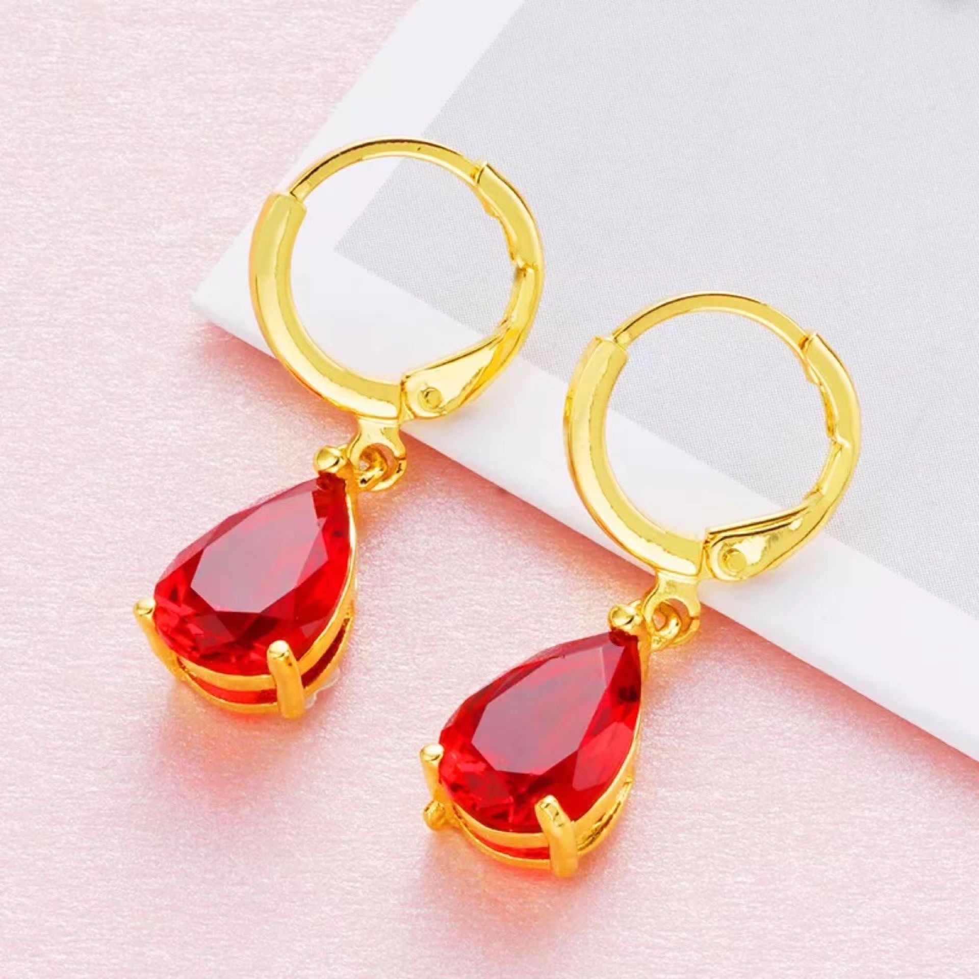 Brass gold-plated earrings women's Vietnam gold simulation gold earrings European currency fashion colored gemstones women's earrings wholesale goods
