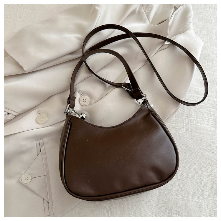 391g Weight Polyester Lining Material Beading, Sewing Thread Fashion Element Zipper Closure Type Single Shoulder Strap Strap Type Underarm Bag Bags Type Casual Occasion Pu Leather Material Heart Shape Pattern All Seasons Season Women's Gender Streetwear Style Dumpling Shape Shape Small Size Women's Small Pu Leather Heart Shape Streetwear Beading Sewing Thread Dumpling Shape Zipper Underarm Bag 3