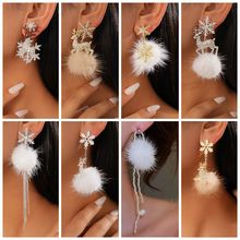欧美跨境银针镶钻毛球耳环轻奢高级感耳钉秋冬配饰耳饰设计感小众