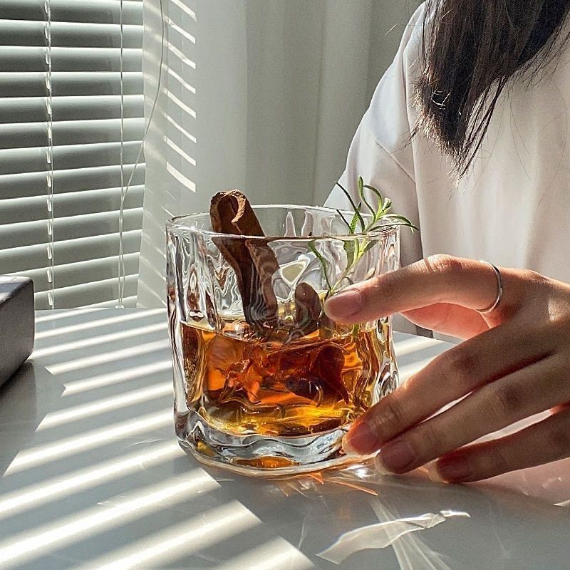 Tazas de cerveza, tazas de vino, tazas de whisky, tazas de agua de forma especial, tazas de vidrio domésticas de alto valor facial