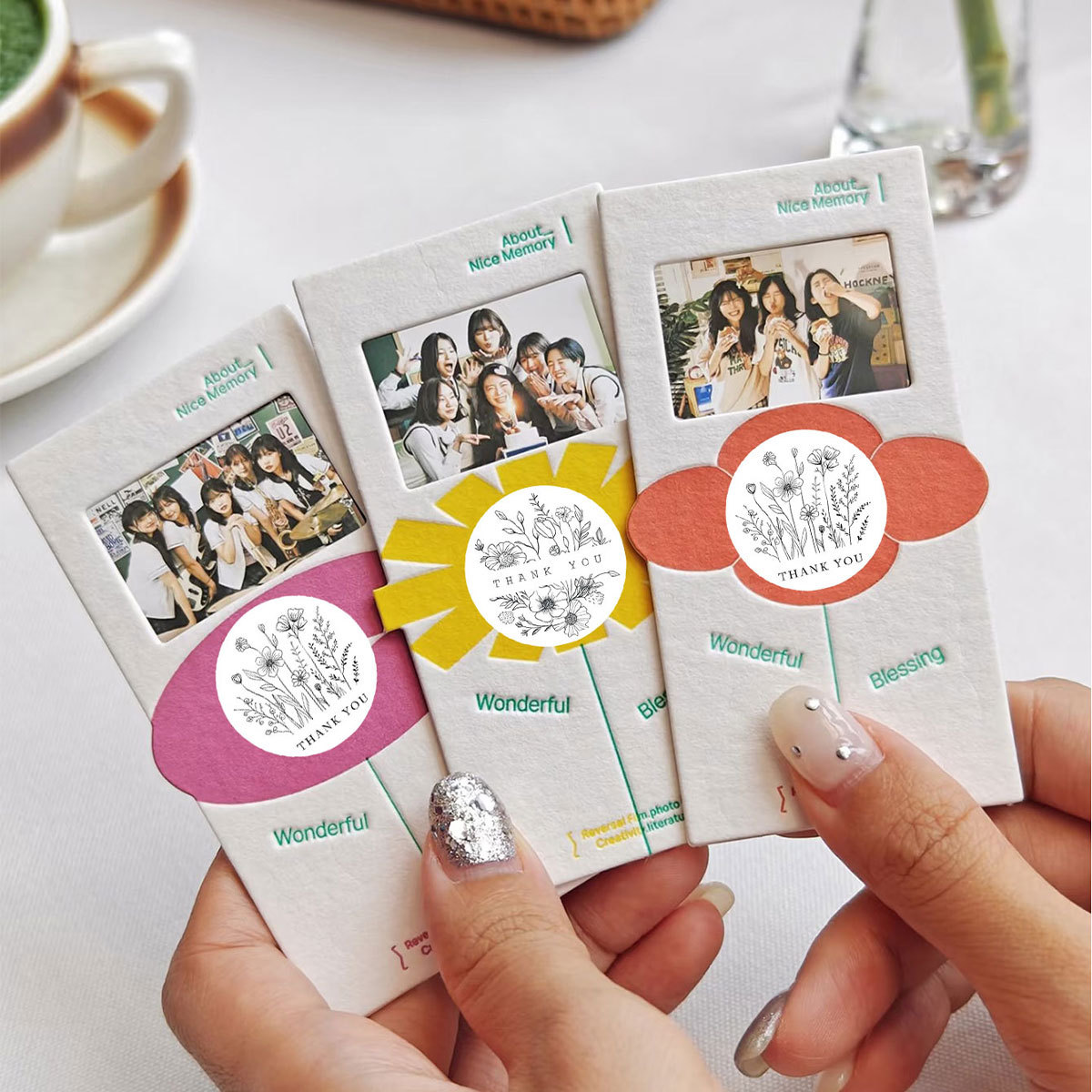 500 pegatinas de flores lineales, pegatinas de agradecimiento, rollos, pegatinas de sellado circulares, sobres de regalo, tarjetas de felicitación, suministros de decoración de bricolaje de fiesta