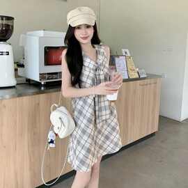 学院风格纹系带连衣裙女2026夏季新款显瘦减龄海军领小众背心短裙