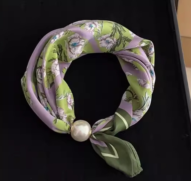 新商品の百合の小さい尾の真珠の磁気はボタンのスカーフの女性の春夏にシャツの職業を組み合わせて薄いマフラーを飾ります。|undefined