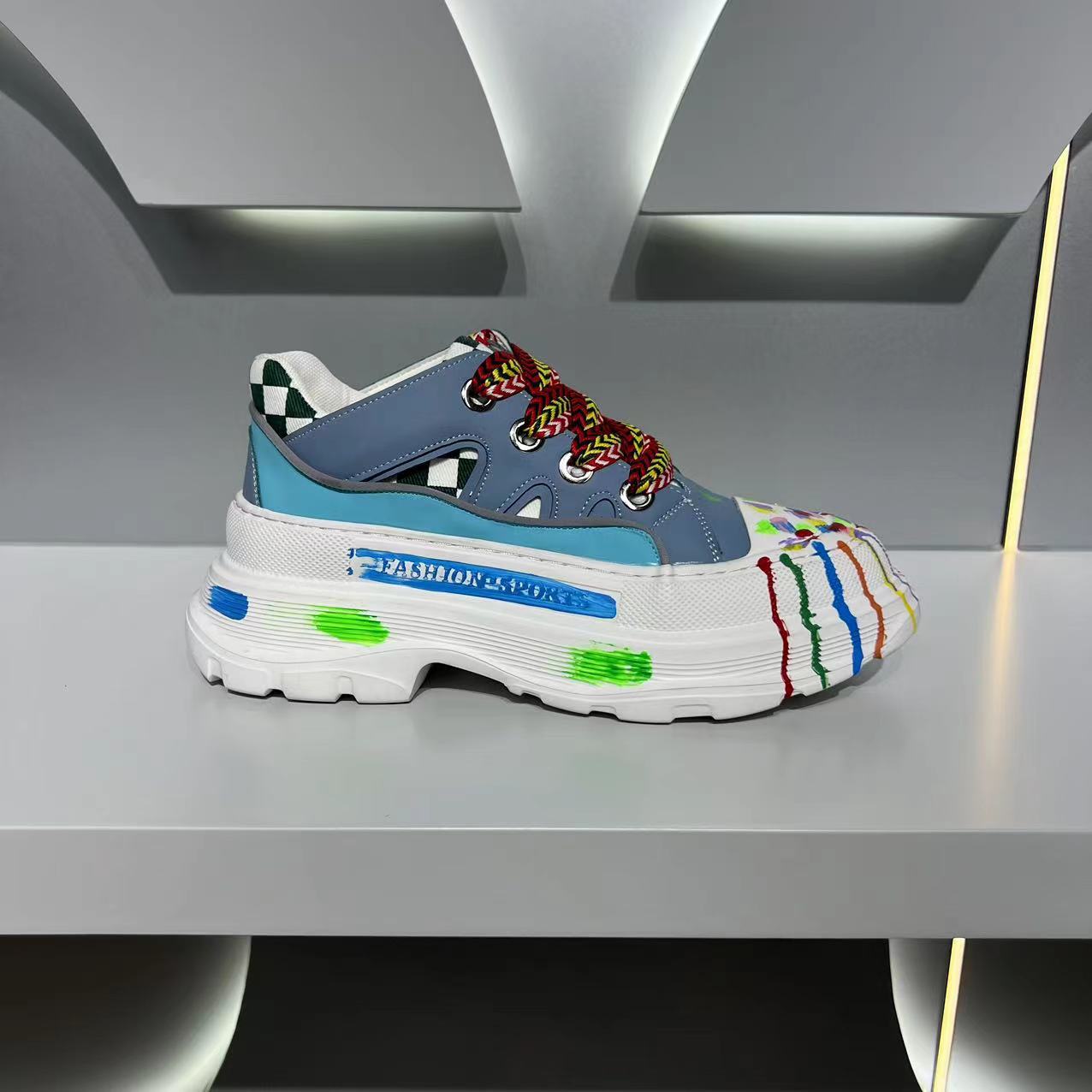 Casual Sneakers For Men With Personalized Graffiti Design_voghion.com