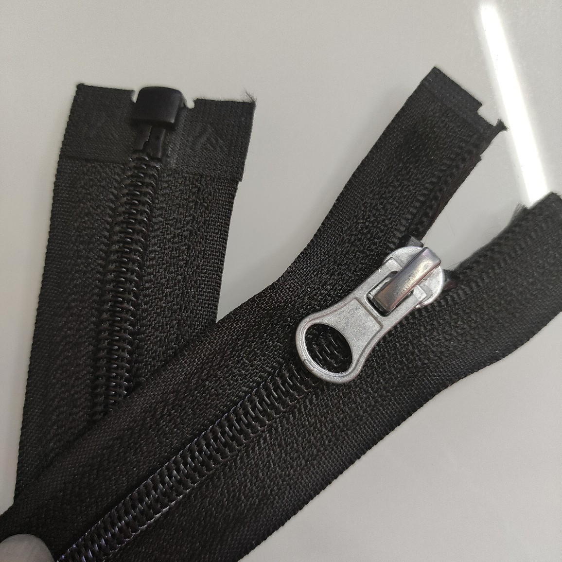 批发5号自锁葫芦片开口拉链 尼龙注塑开口拉链