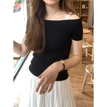 现 2025春夏季新款韩国设计师OU*CE可盐可甜一字肩轻薄针织上衣