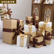 Christmas tree 圣诞节装饰品礼物盒礼品盒圣诞树下场景布置道具
